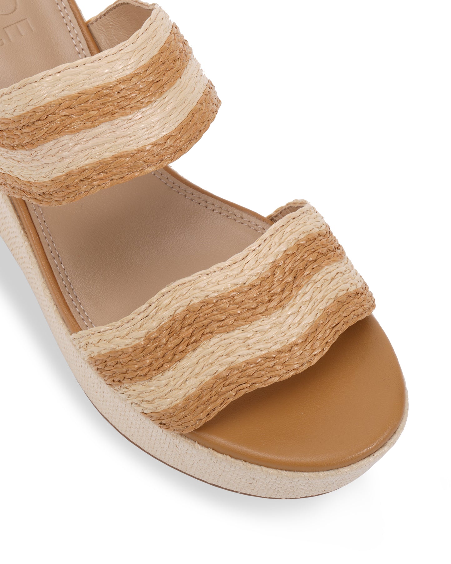 Vallerie Tan/Natural Raffia