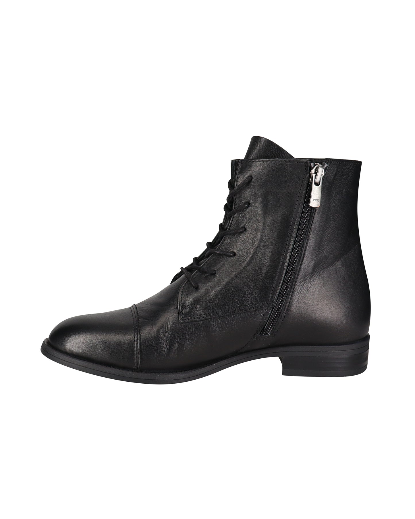 Gally Black