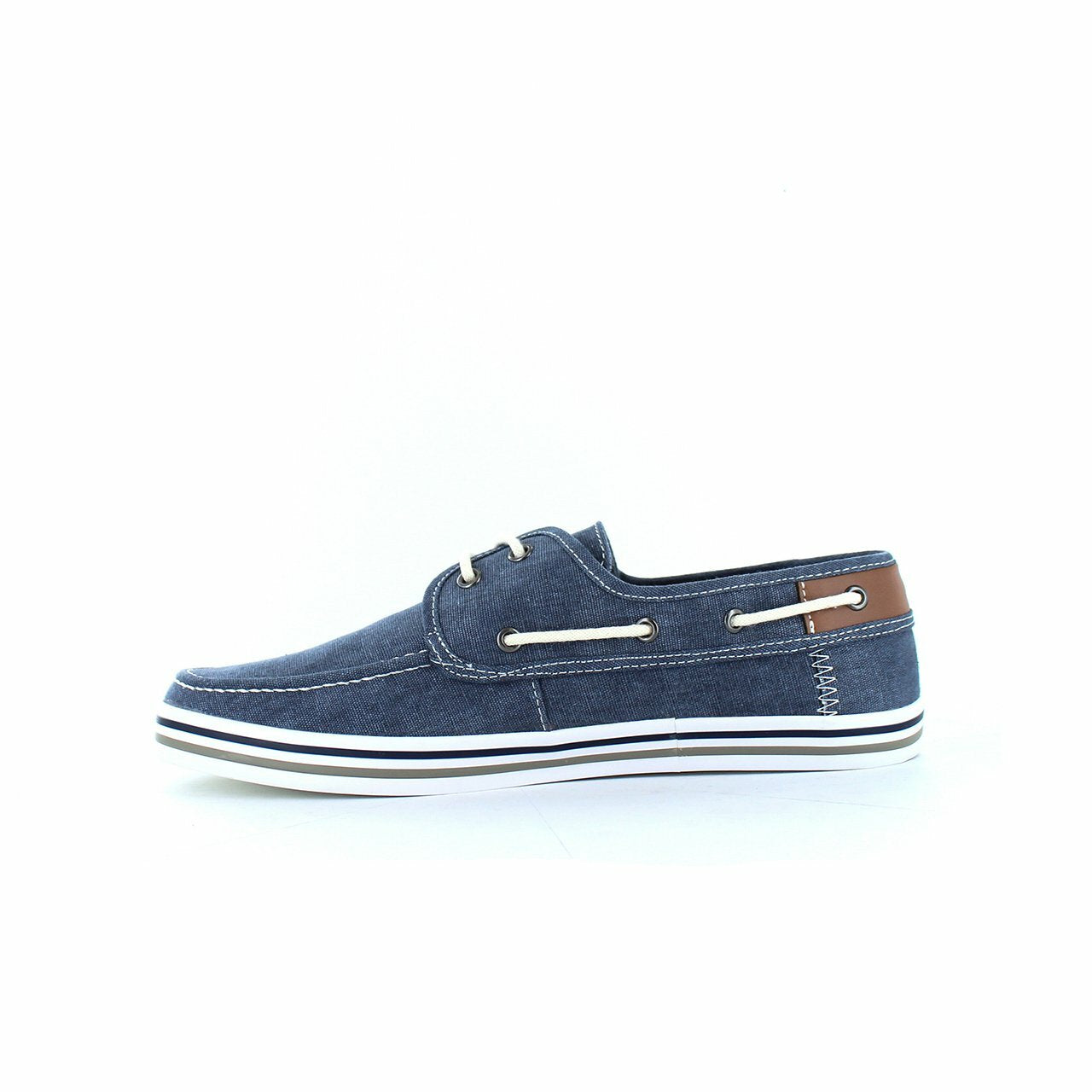 DUSTIN NAVY