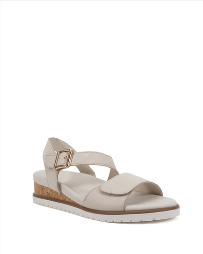 2025SLS-134_Nancy_Almond2