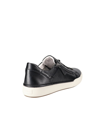 Claire 03 Black