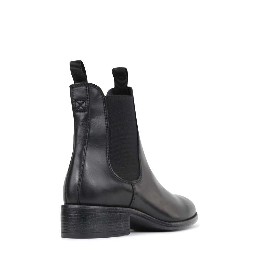 Celina - Black