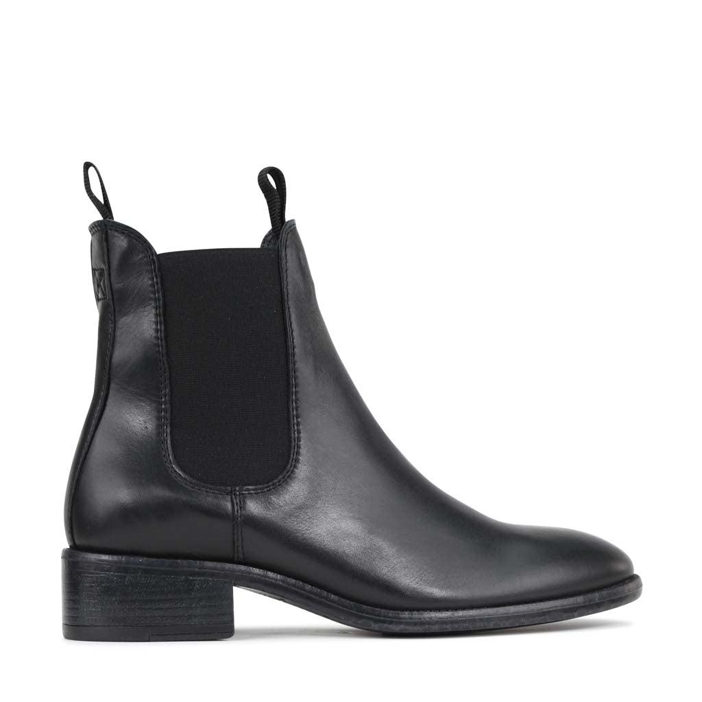Celina - Black