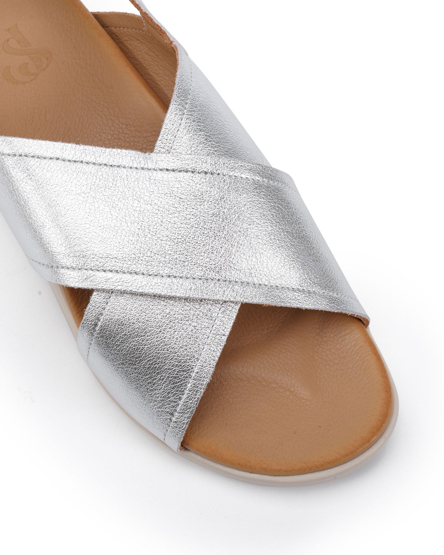 F24431-1_CROSS_Silver_Leather3a