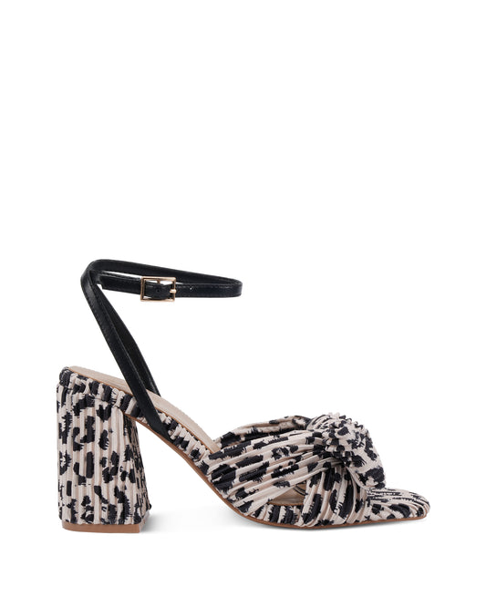 Lola Leopard