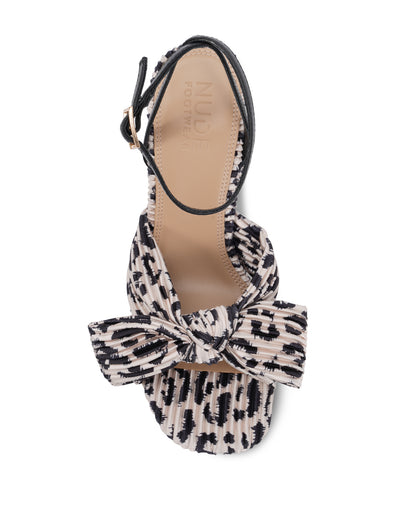 Lola Leopard